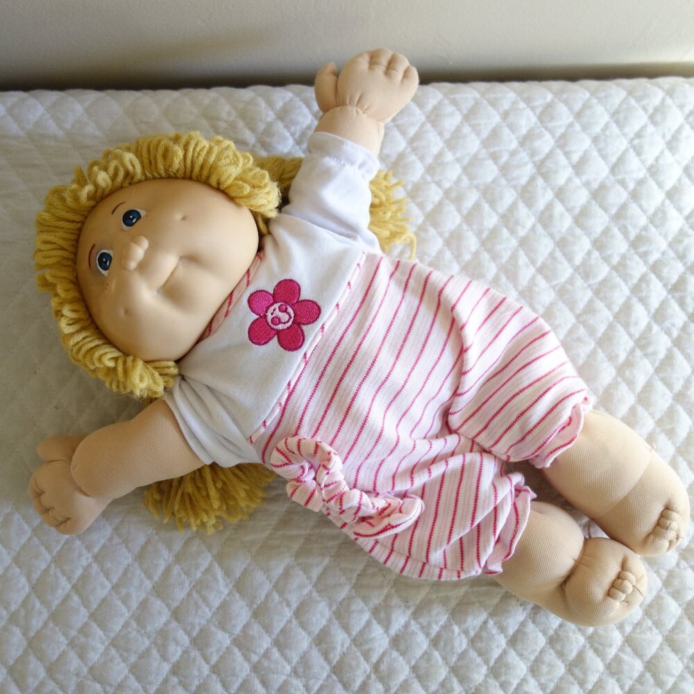 Vtg 1982 Coleco Hong Kong - Xavier Roberts - Cabbage Patch Doll